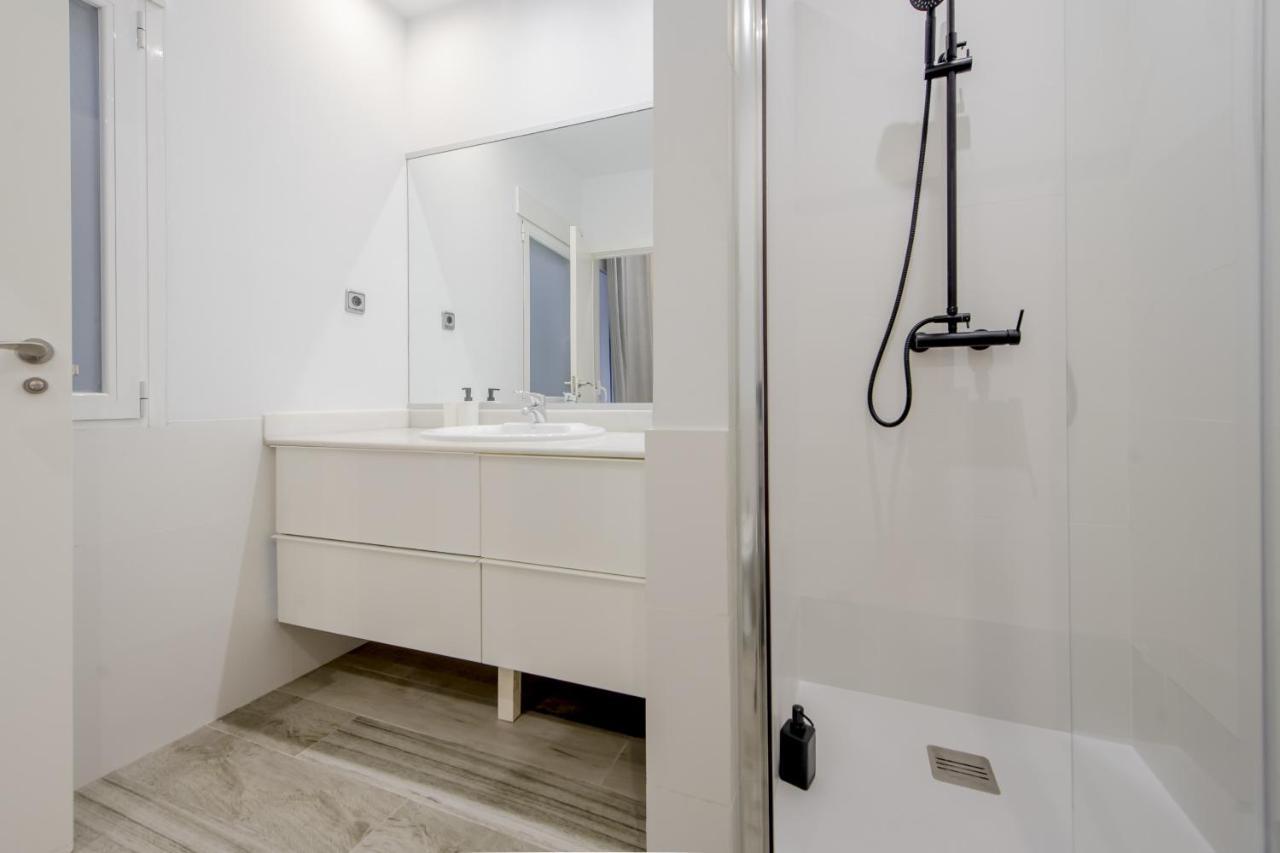 Cool/Soho Style Apt Para 9Pax C/Luciente Madrid Extérieur photo