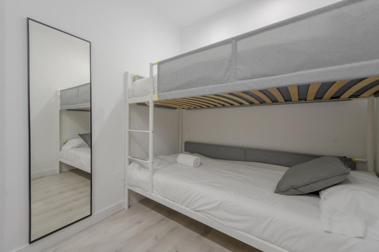Cool/Soho Style Apt Para 9Pax C/Luciente Madrid Extérieur photo